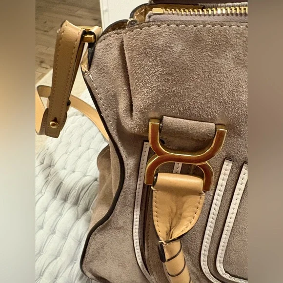 CHLOE
Marcie Medium, Motty Grey Suede - Picture 10 of 16